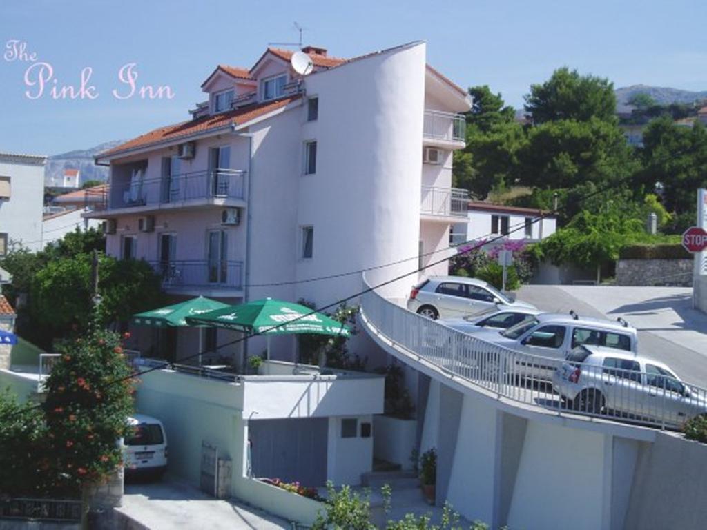 Pink Inn Podstrana Extérieur photo